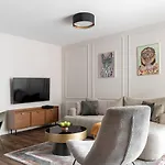 Scala Premium With Parking By Lion Apartmán