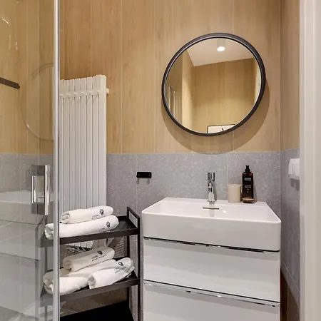 Scala City Center Premium Apartments With Parking By Lion Apartments *