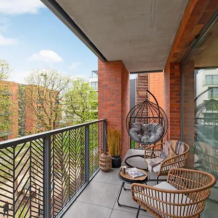 Scala City Center Premium Apartments With Parking By Lion Apartments Lägenhet