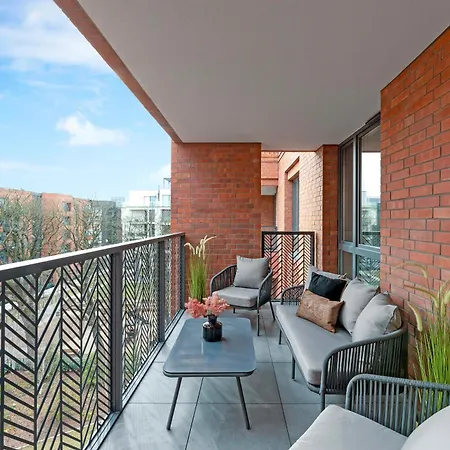 Scala Premium With Parking By Lion