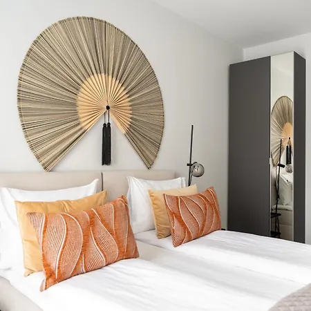 Old Town Scala Premium D With Parking By Lion